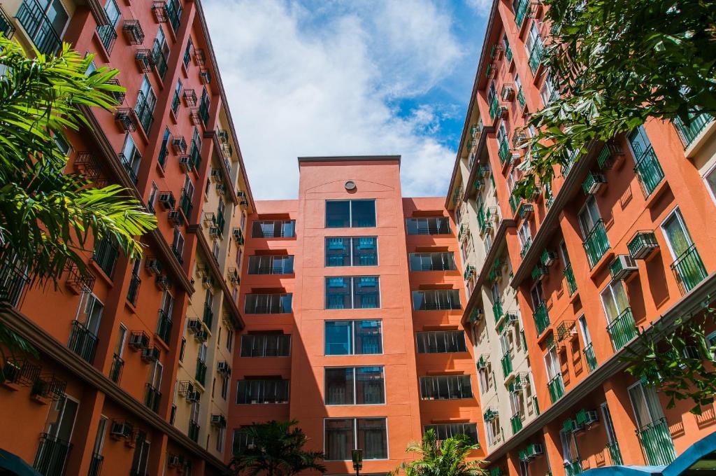 Airport Apartments Manila Paranaque City Buitenkant foto