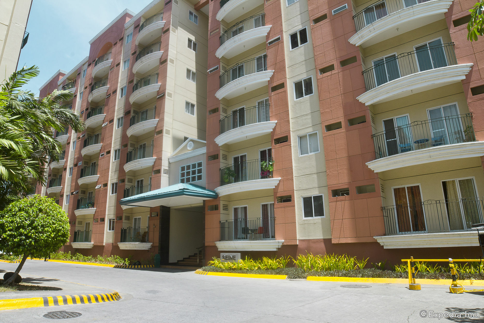 Airport Apartments Manila Paranaque City Buitenkant foto